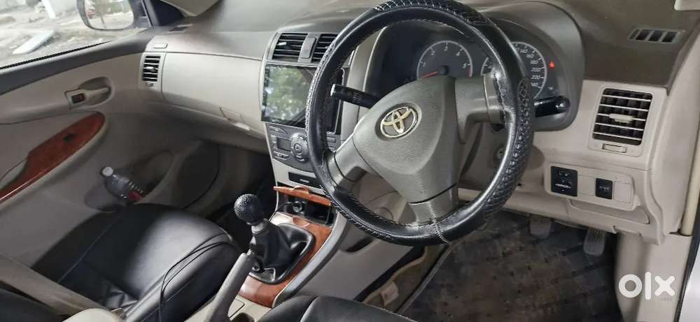 Toyota Corolla Altis 2010