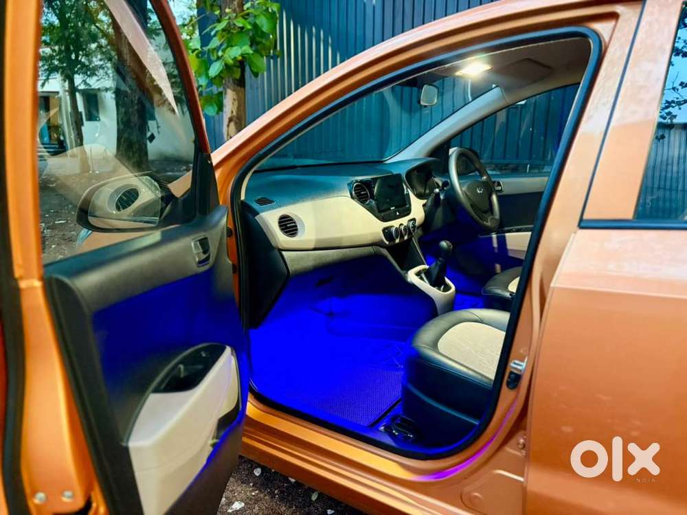 2016 Hyundai Grand I10  Only 8,000 Km Driven  Showroom Condition