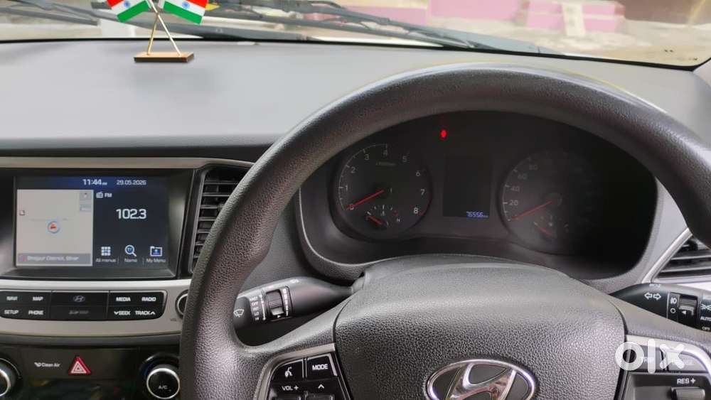 Hyundai Verna 2017 November Car Manual