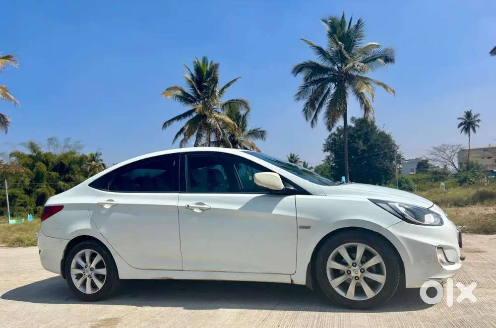 Hyundai Verna 2011 Diesel 150000 Km Driven