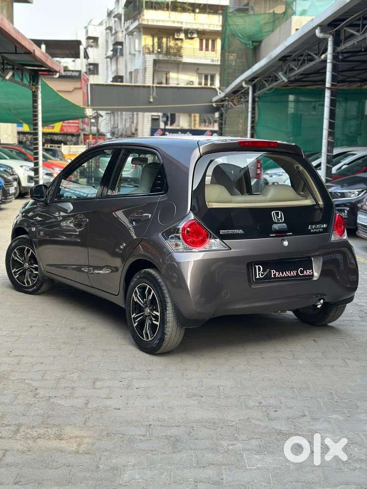 Honda Brio 2011-2013 V Mt, 2012, Petrol