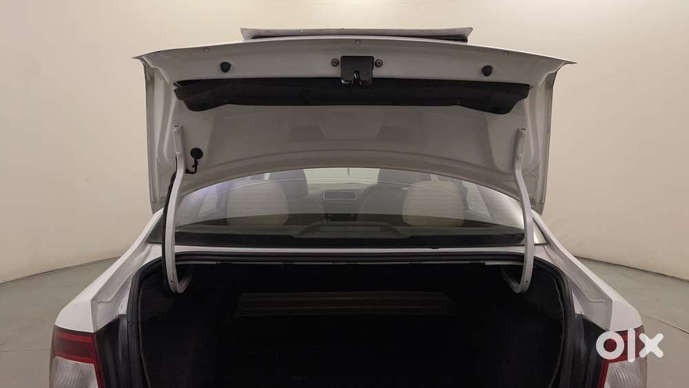 Skoda Rapid 2013-2016 1.6 Mpi Elegance Plus, 2015, Petrol