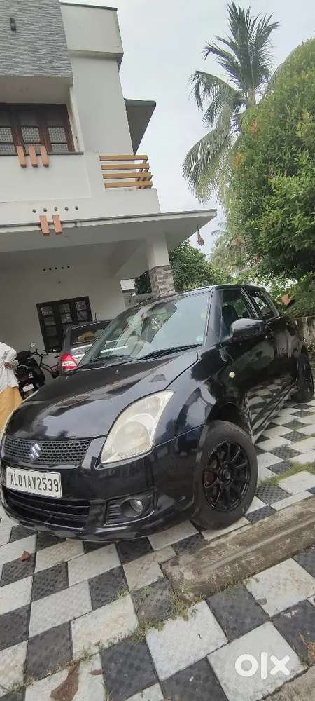 Well Maintained With Mileage Of 20-25kmpl