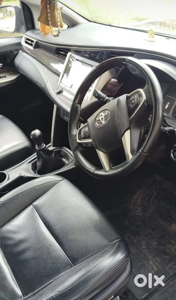 Toyota Innova Crysta 2017 Mt Diesel Dr Owned