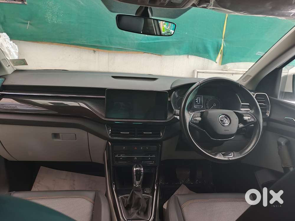 Skoda Kushaq 1.0 Tsi Style At (6 Airbags), 2021, Petrol
