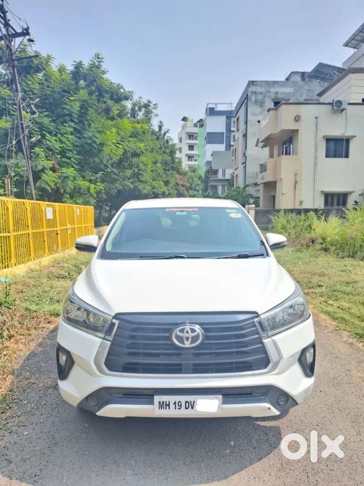 Toyota Innova Crysta 2.4 G Mt 7 Str, 2022, Diesel