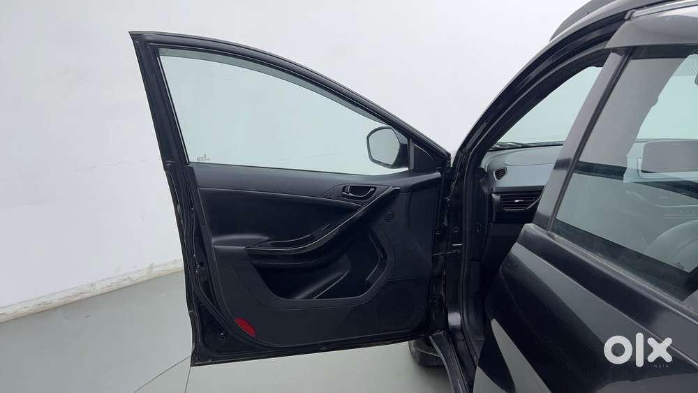 Tata Nexon 1.2 Revotron Xz Plus (l) Dark Edition, 2022, Petrol