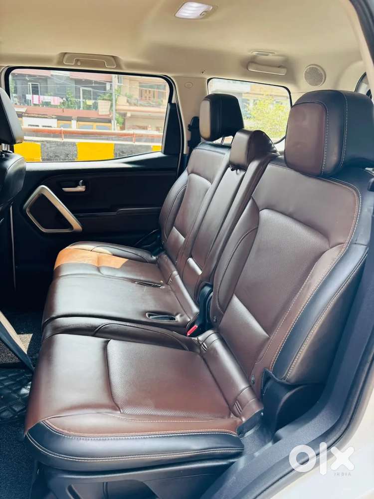 Mahindra Scorpio-n 2.0 Z8 L Petrol Mt 7 Str, 2023, Petrol