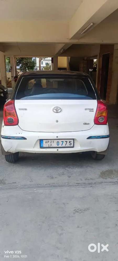 Toyota Etios Liva 2012