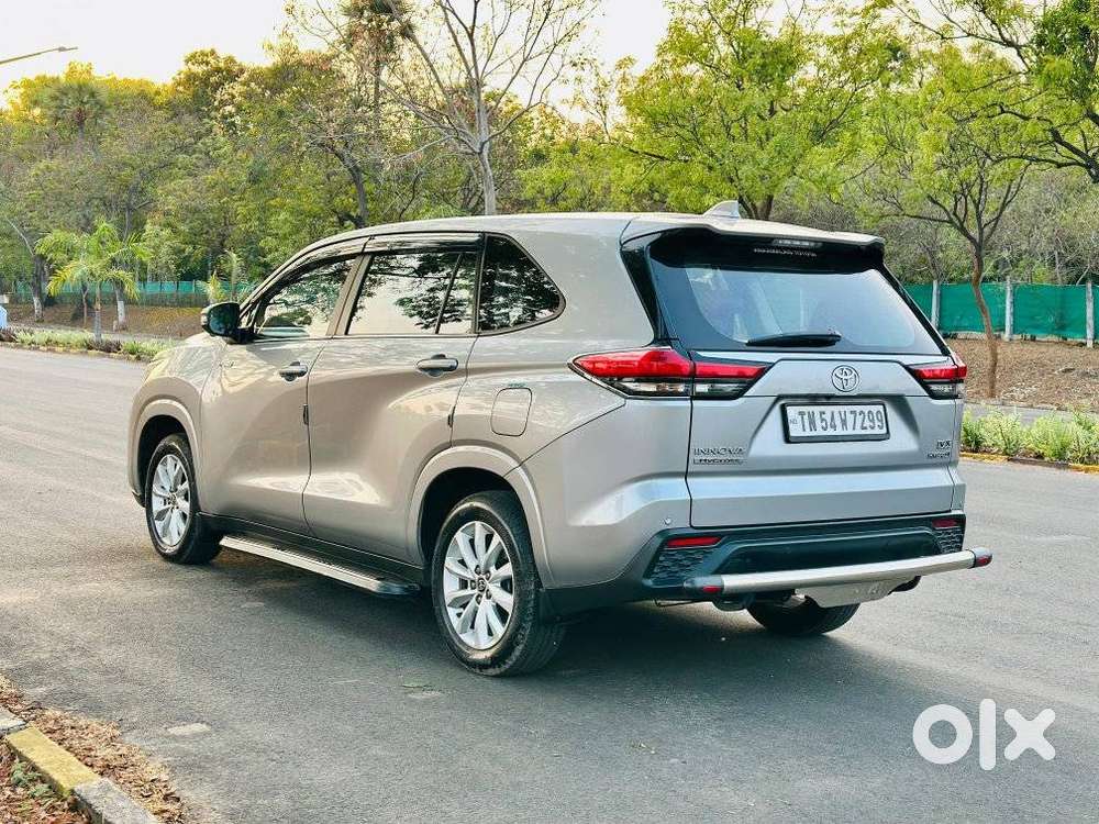 Toyota Innova Hycross 2.0 Vx Hybrid 7 Str, 2023, Petrol