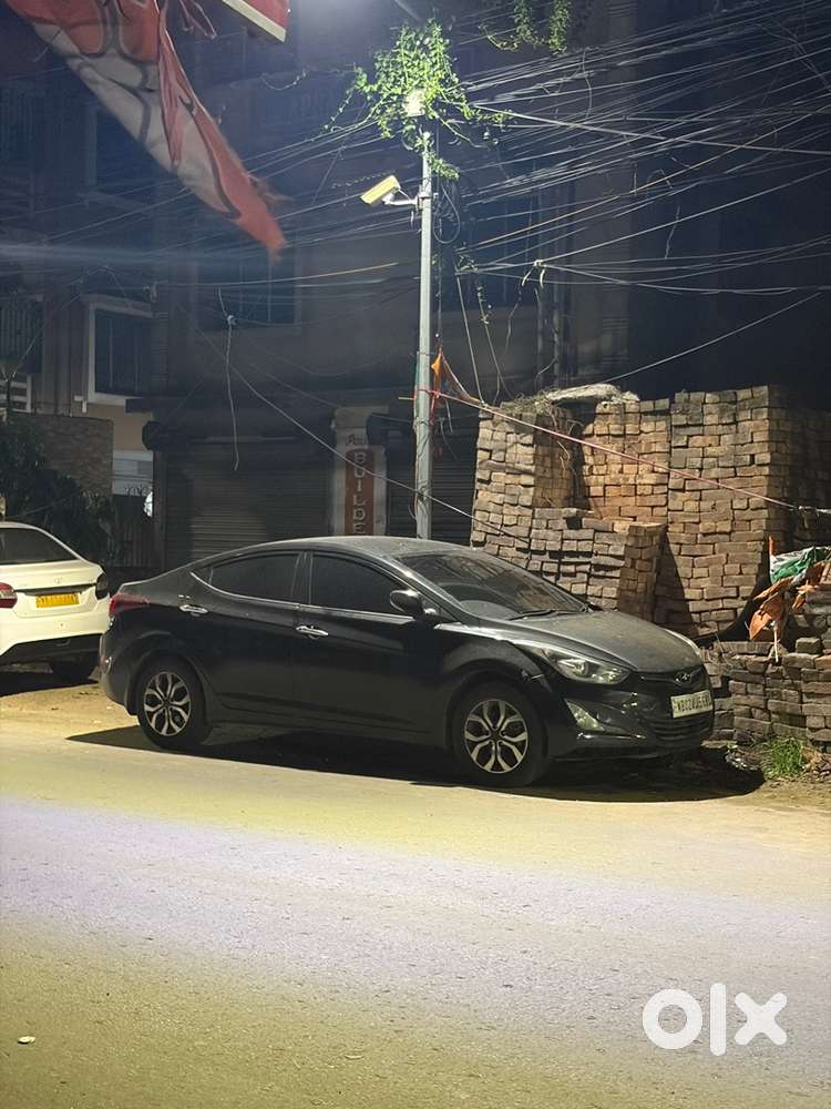 Hyundai Elantra Petrol 2016