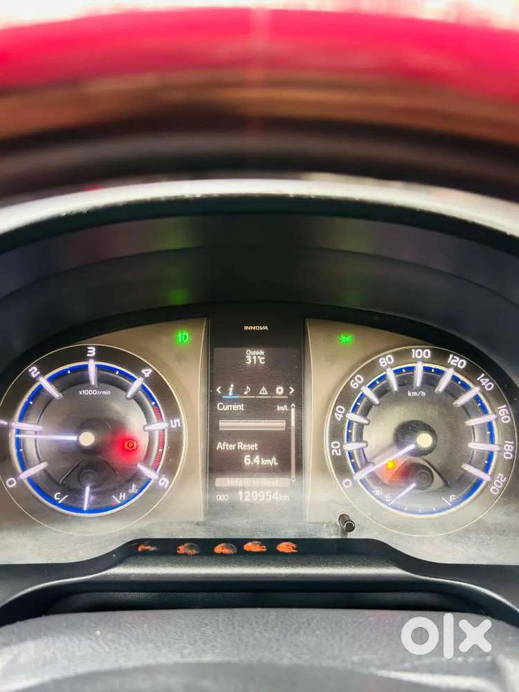 Toyota Innova Crysta 2016 Diesel 130000 Km Driven