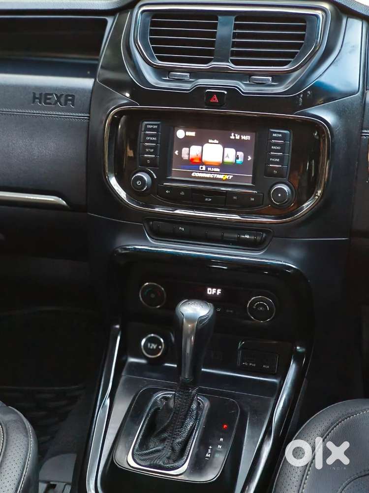 Tata Hexa 2.2 Xta 4x2 7 Str Dual Tone, 2017, Diesel