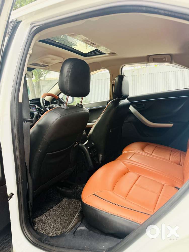 Tata Nexon 1.5 Revotorq Xm (s), 2022, Petrol