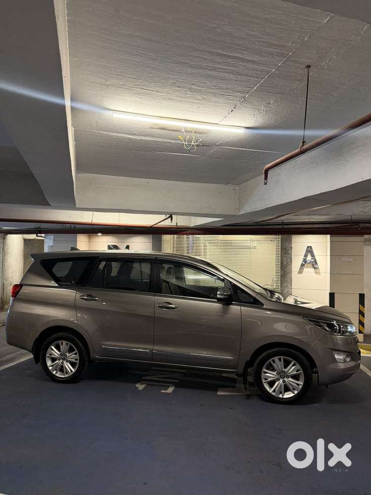 Toyota Innova Crysta 2.8 Zx At, 2016, Diesel