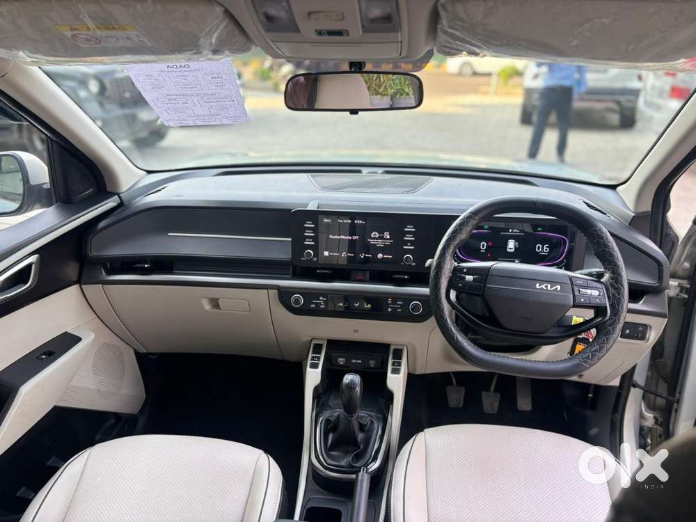 Kia Carens Clavis G 1.5 6mt, 2025, Petrol