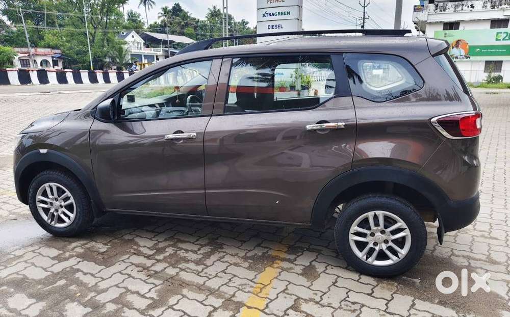 Renault Triber Rxl, 2022, Petrol