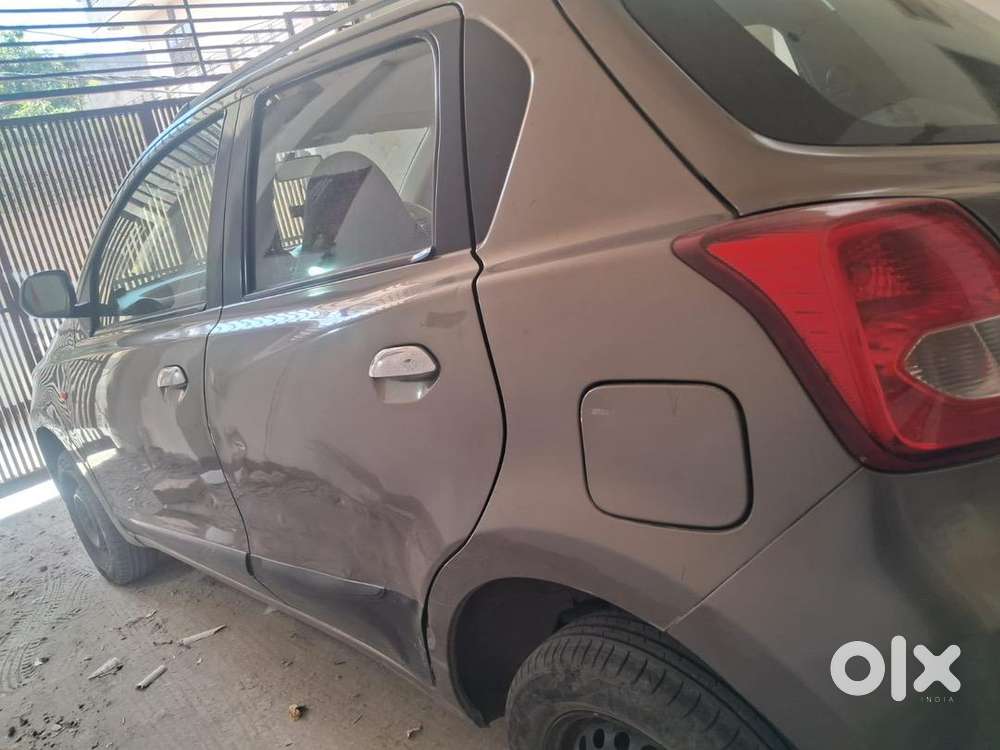 Datsun Go 2015 Cng Fitted On Paper On Rc And Insurance Valid Nov End