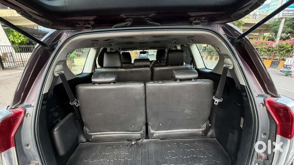Toyota Innova Crysta 2016 Automatic 8 Str Diesel 97601 Km