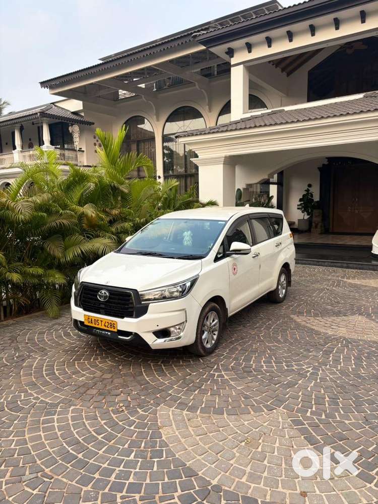 Toyota Innova Crysta 2017 Diesel Well Maintained