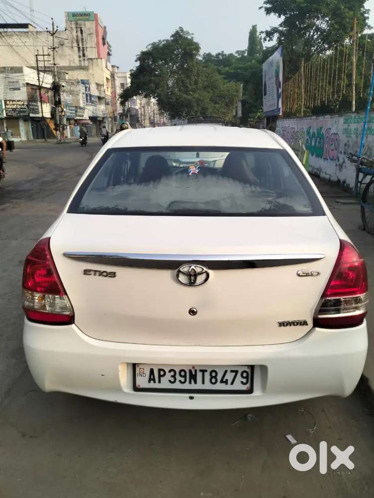 Toyota Etios Diesel 2012 Only Calls Me