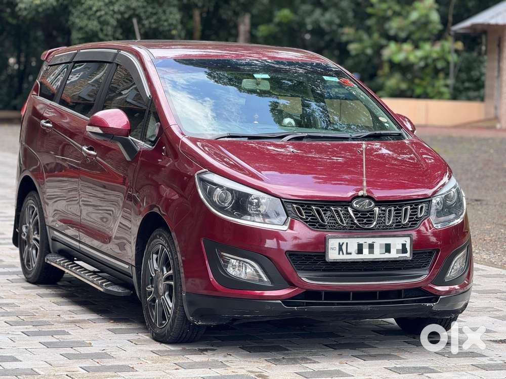 Mahindra Marazzo M8, 2018, Diesel