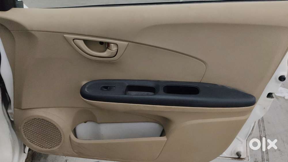Honda Brio E Mt, 2015, Petrol