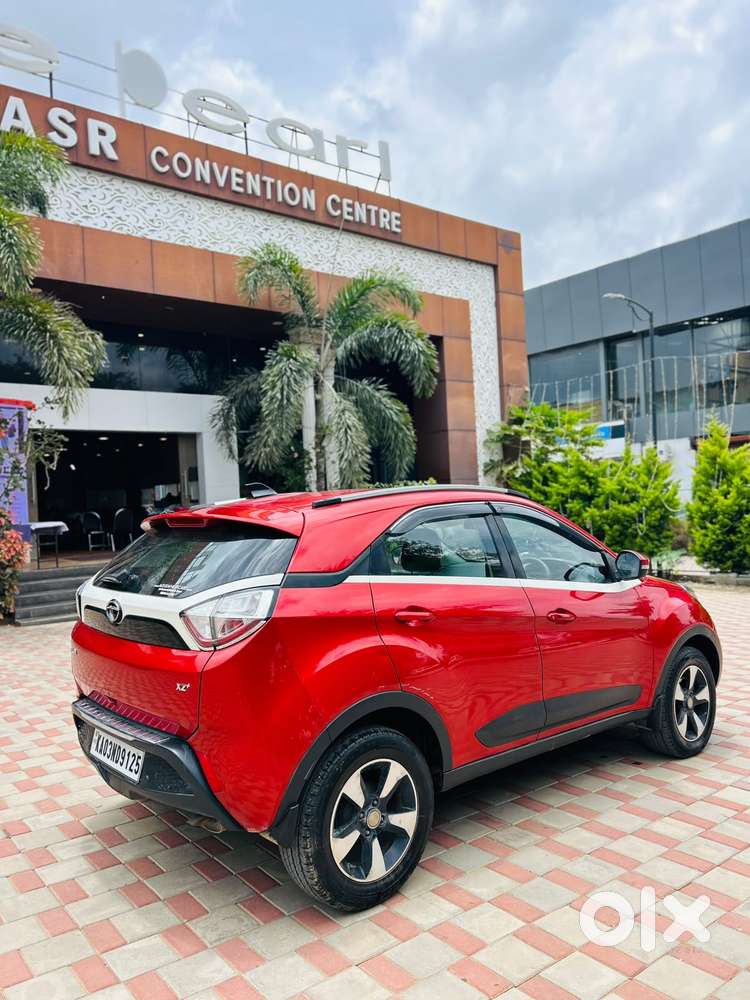 Tata Nexon 1.2 Revotron Xz Plus, 2018, Petrol