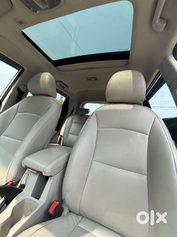 Mahindra Xuv300 W8 Option, 2022, Petrol