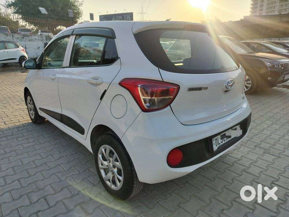 Hyundai Grand I10 2016-2017 Magna, 2017, Cng & Hybrids