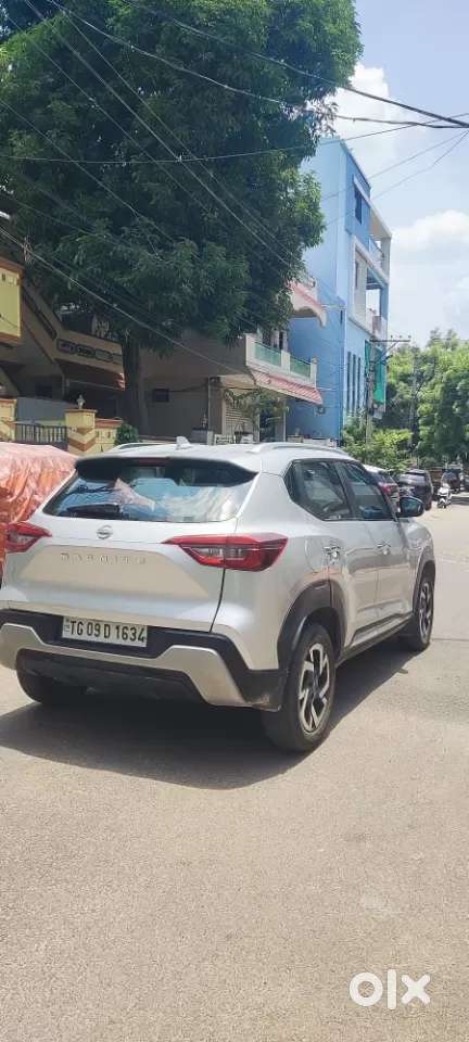 Nissan Magnite 1.0 Xv Premium, 2024, Petrol