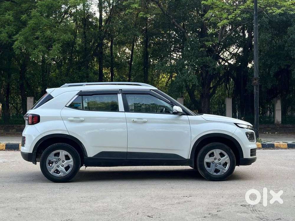 Hyundai Venue S 1.2 Petrol, 2023, Petrol