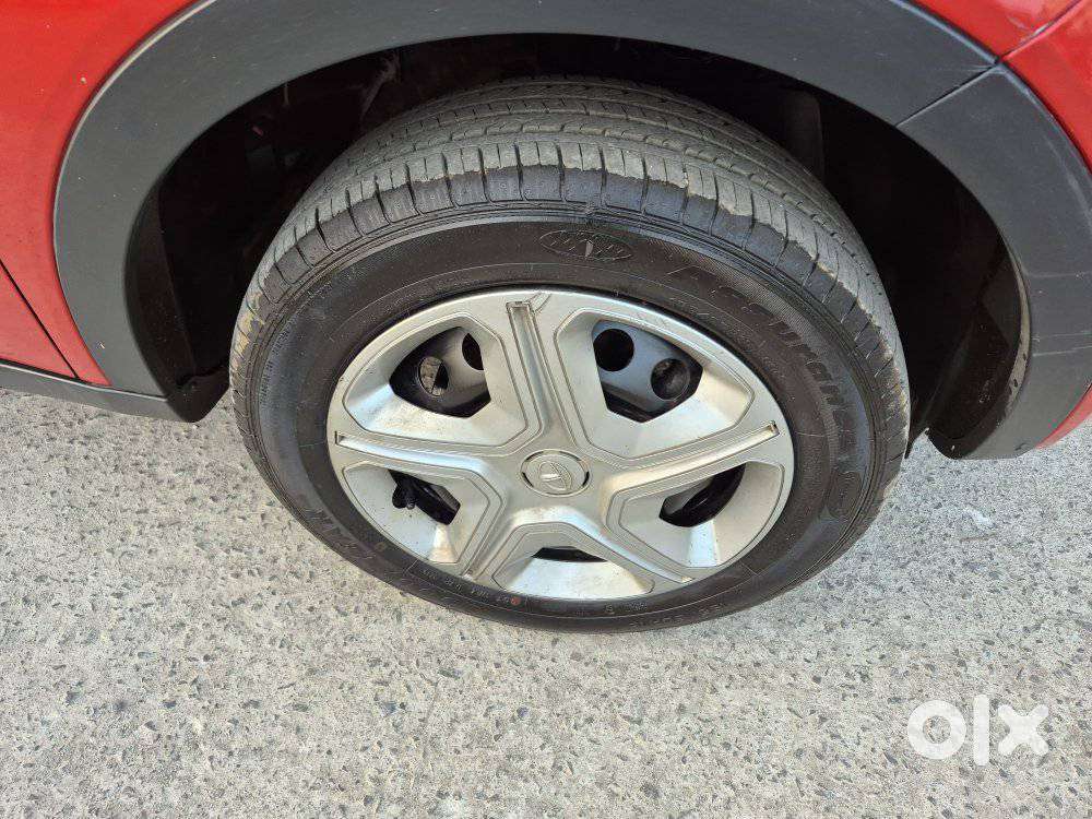 Tata Nexon 1.2 Revotron Xm, 2020, Petrol