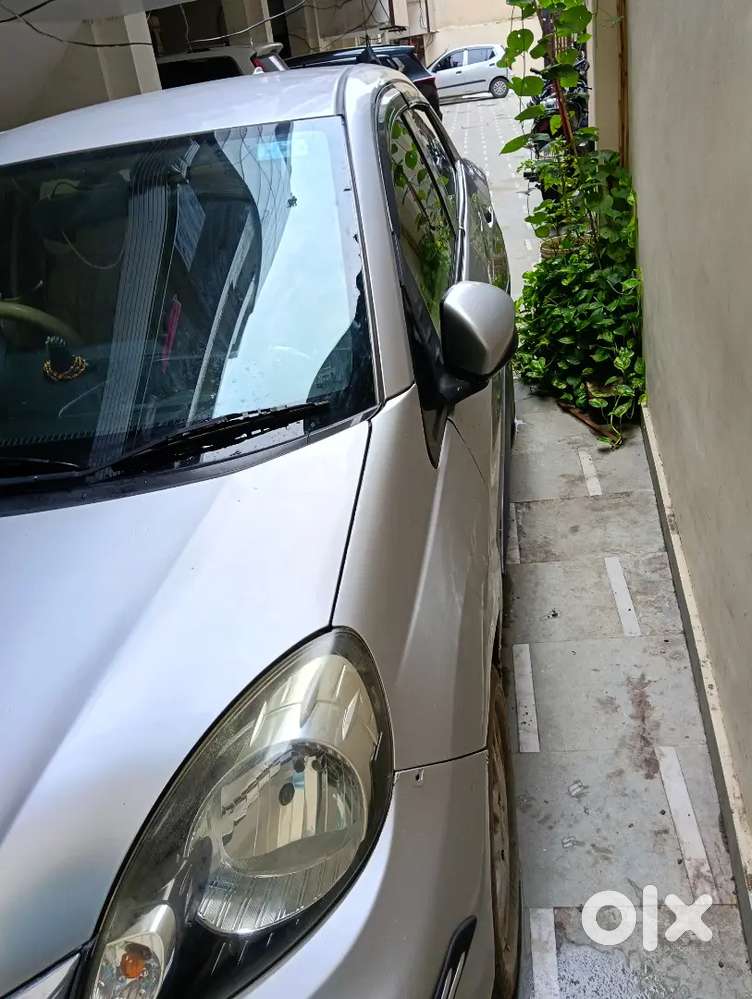 Honda Amaze 2017 Petrol Well Maintained