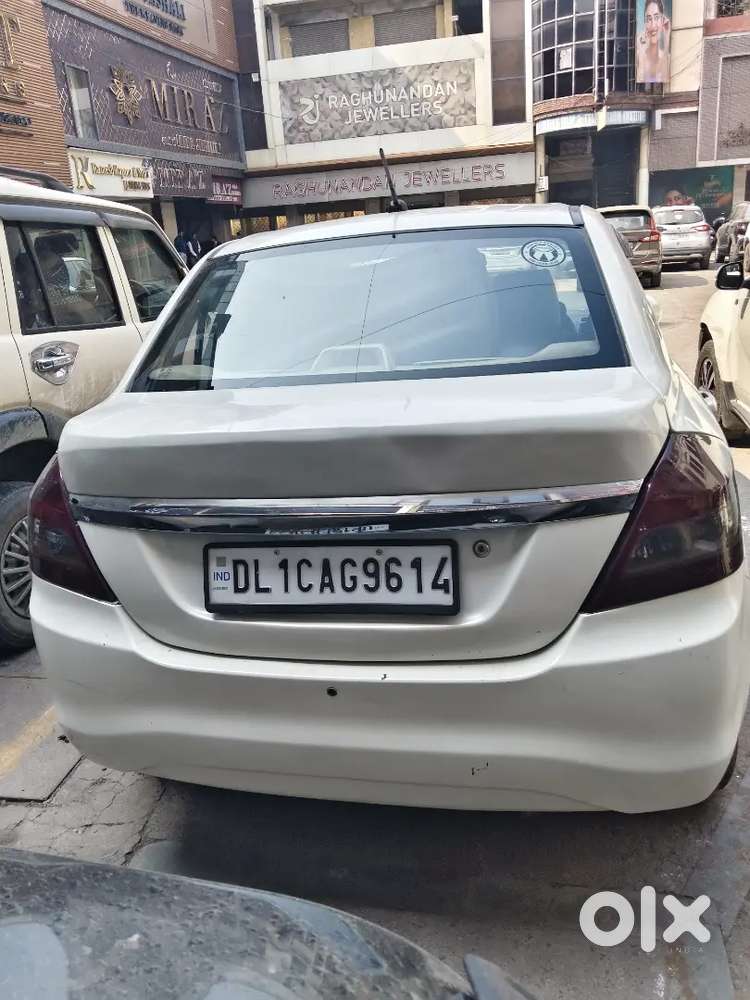 Maruti Suzuki Dzire 2017 Cng & Hybrids 140000 Km Driven