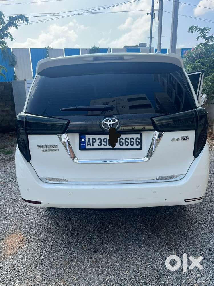 Toyota Innova Crysta 2022 Diesel Manual