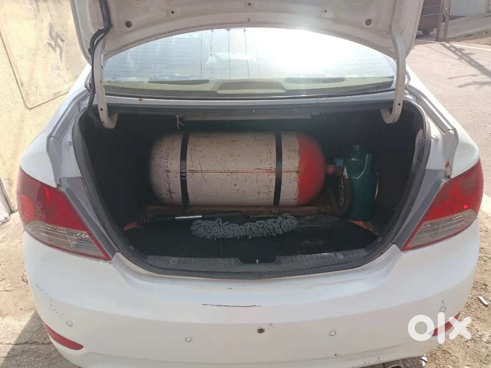 Hyundai Fluidic Verna 2011 Cng & Hybrids