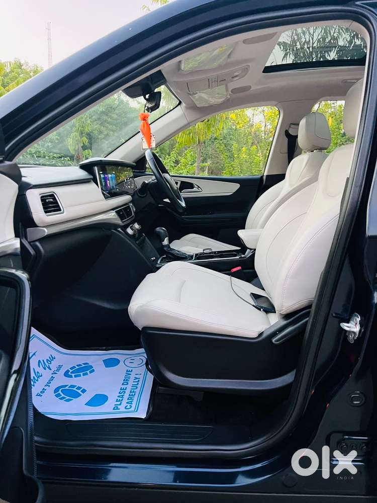 Mahindra Xuv700 2.2 Ax 7 Diesel At Luxury Pack Str, 2023, Diesel