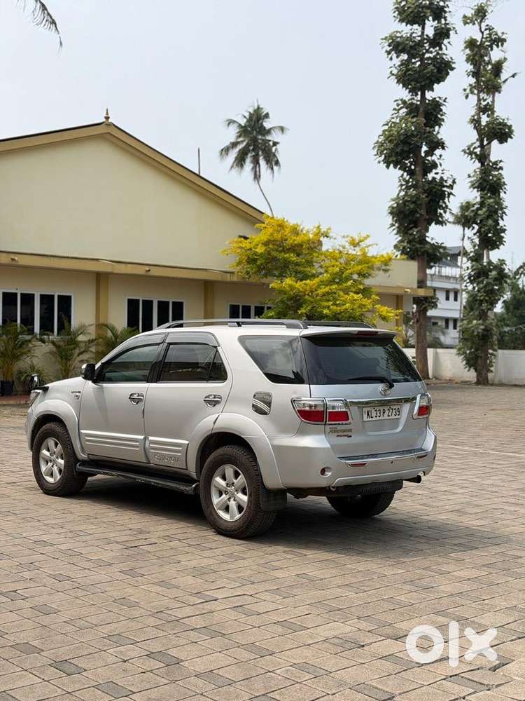 Toyota Fortuner 2011 Diesel Well Maintained