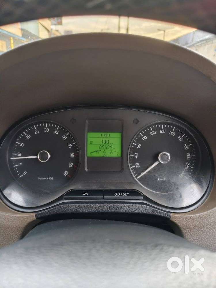 Skoda Rapid Elegance 1.6 Tdi Cr Manual, 2013, Diesel