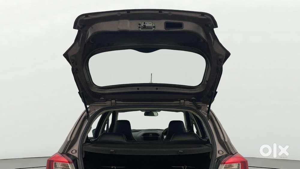 Tata Tiago 1.2 Revotron Xt, 2016, Petrol