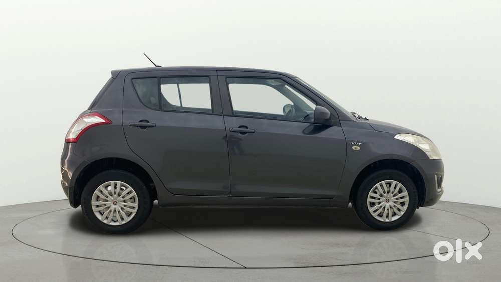 Maruti Suzuki Swift 1.2 Lxi (o), 2017, Petrol
