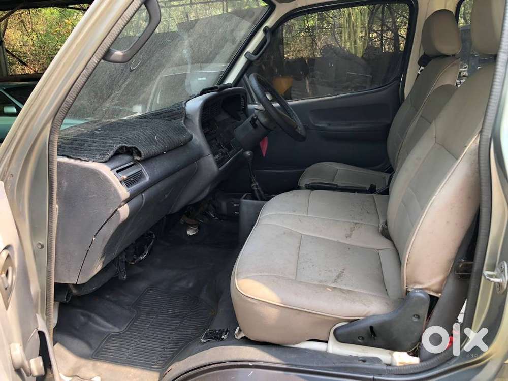 Imported Embassy Hiace