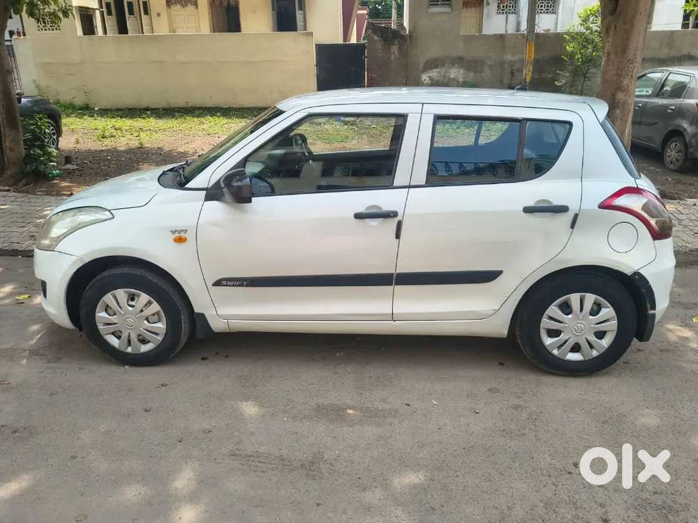 Maruti Suzuki Swift 2012 Lxi