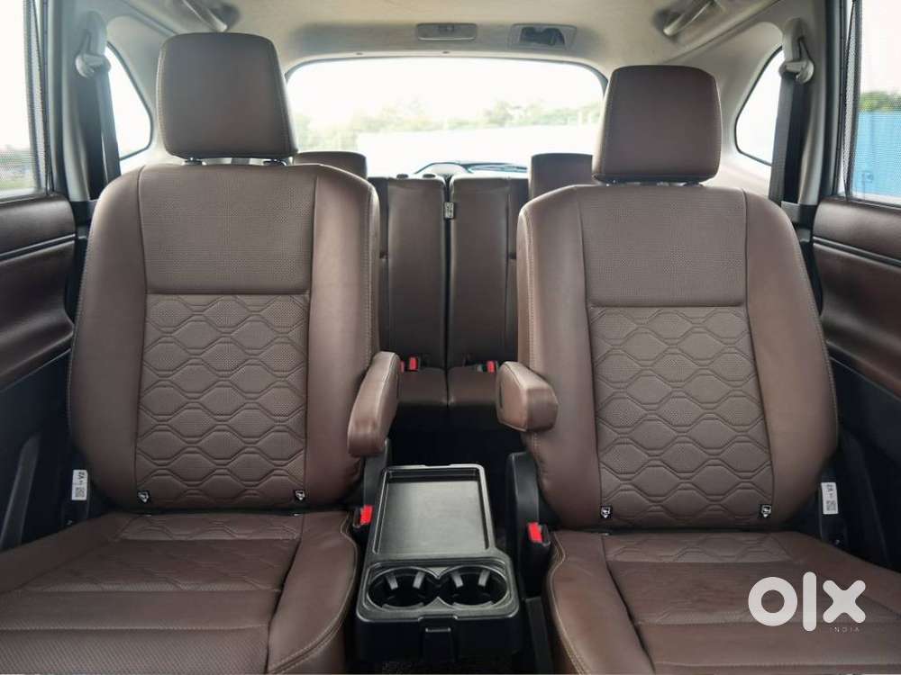 Toyota Innova Hycross 2.0 Zx Hybrid 7 Str, 2024, Petrol