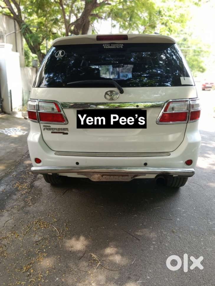 Toyota Fortuner 3.0 4x4 Manual, 2011, Diesel