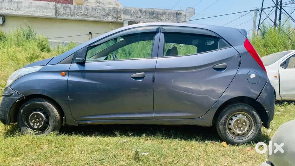 Hyundai Eon 12