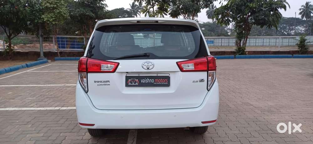 Toyota Innova Crysta 2.8z Automatic, 2016, Diesel