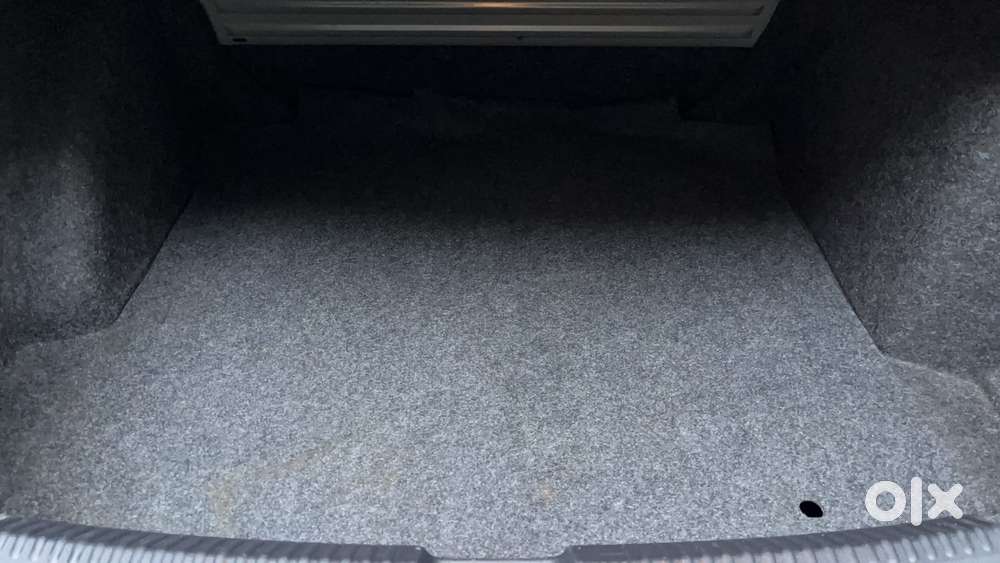 Volkswagen Vento 2010-2013 Petrol Highline At, 2021, Petrol