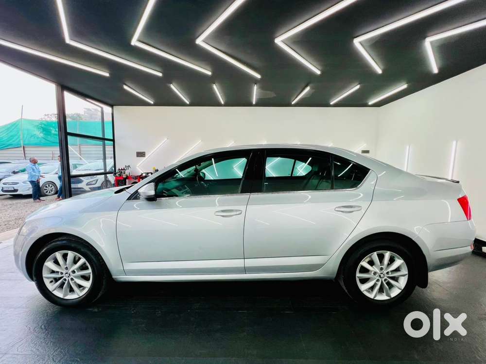 Skoda Octavia Style Plus 1.8 Tsi At, 2017, Diesel